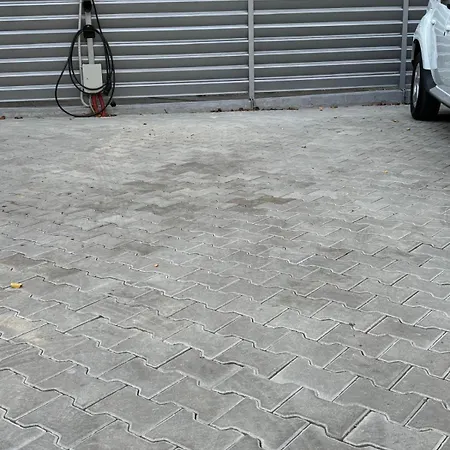 Apartment Luxurious House With Three Deluxe & Free Parking *