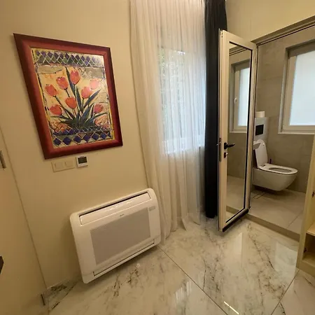 Luxurious House With Deluxe & Free Secured Parking * Sofia