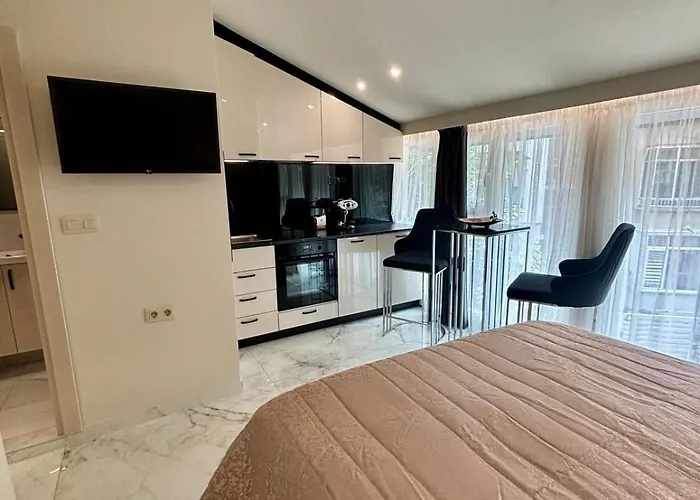 Luxurious House With Deluxe & Free Secured Parking * Sofia