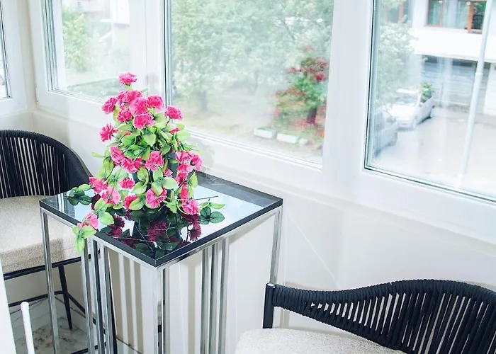 Luxurious House With Deluxe & Free Secured Parking Apartament